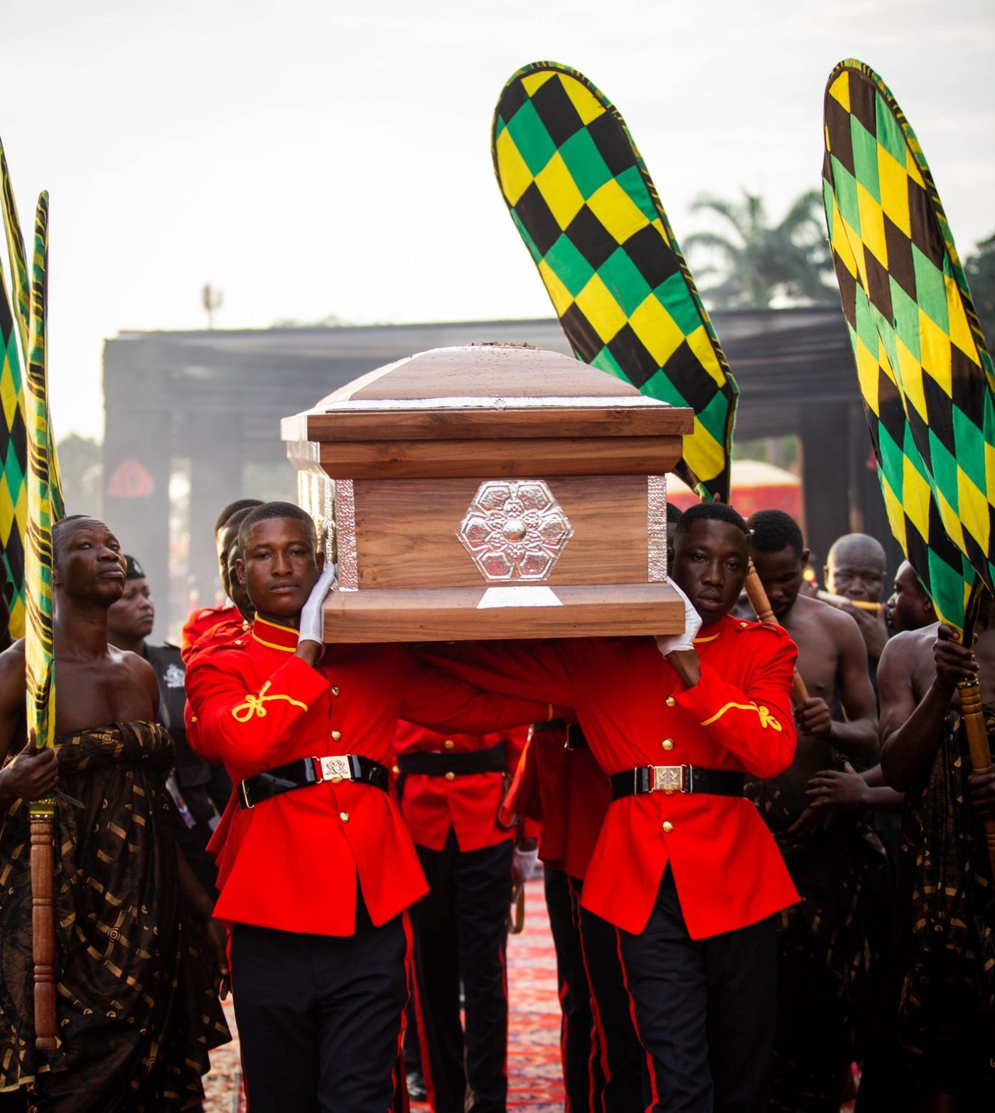 Dɔte Yie: Watch Arrival of Asantehemaa Nana Konadu Yiadom III For Burial Service
