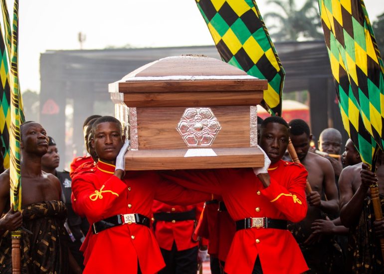Dɔte Yie: Watch Arrival of Asantehemaa Nana Konadu Yiadom III For Burial Service