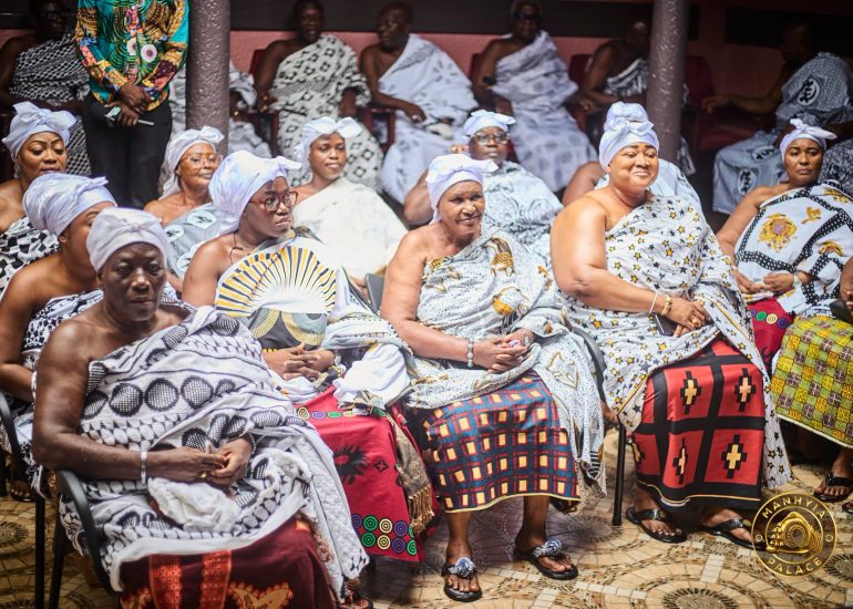 Asante Paramount Queens Call on Asantehemaa