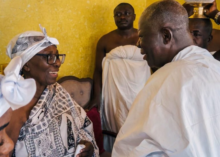 Asantehene Makes First Fofie Visit to Newly Enstooled Asantehemaa